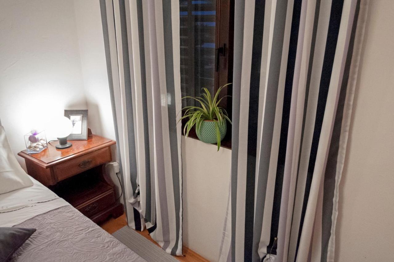 Apartment Rosa 1 Ровінь Екстер'єр фото