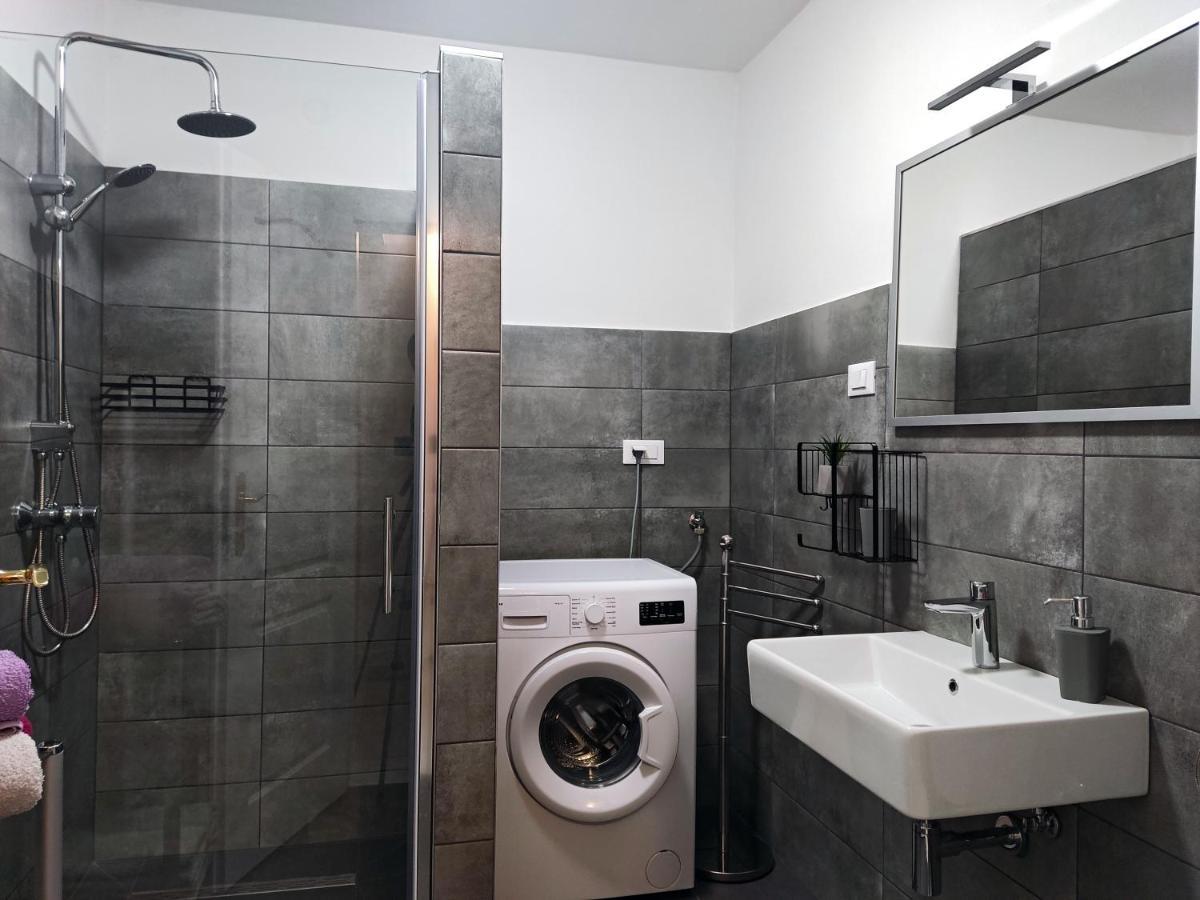 Apartment Rosa 1 Ровінь Екстер'єр фото
